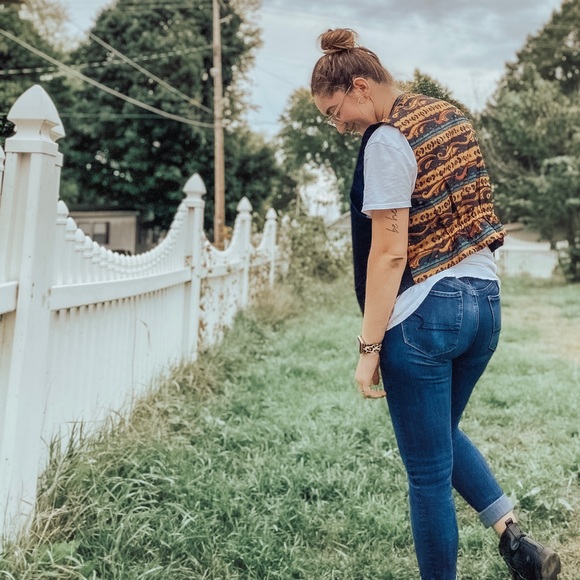 Meet your Posher, Emily - Picture 1 of 1